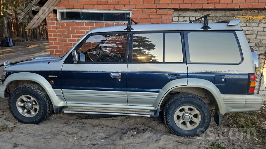 Pārdod Mitsubishi pajero 2.8. Sīkāk visu informāciju pa telefonu
