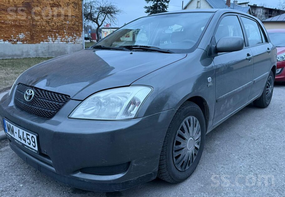 Toyota Corolla, 2.0 diesel, D4D мотор, механика, надежный автомобиль, компак