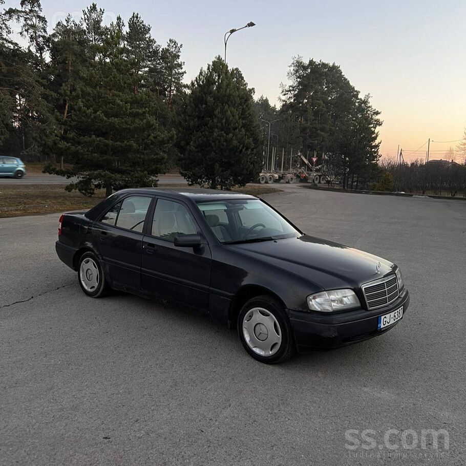 Pārdodas Mercedes C180 ar jaunu tehnisko apskati.
Daudz kas samainīts un s
