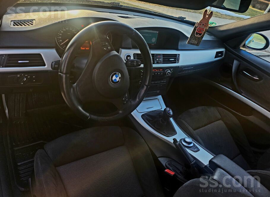 BMW Bmw 320d, manuāls, tehniskā apskate līdz 20.10.202