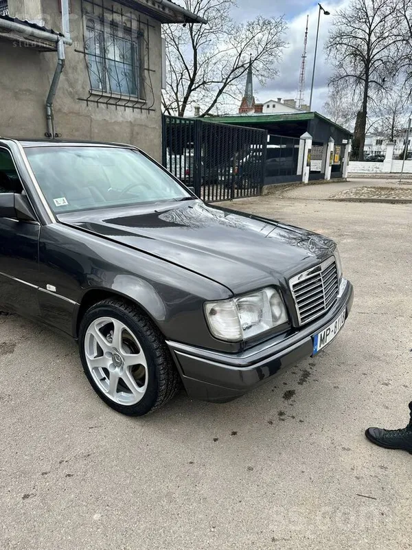 Mercedes В отличном состоянии для своих лет, Дополнительная
