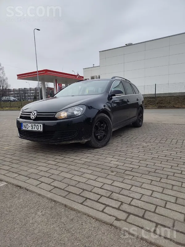 Volkswagen Golf6 tiko izietu ta. Labs gan vizuāli gan tehnisk
