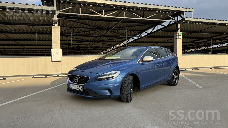 Volvo Volvo V40 R-Design 1.5 T3 (112kw), automāts