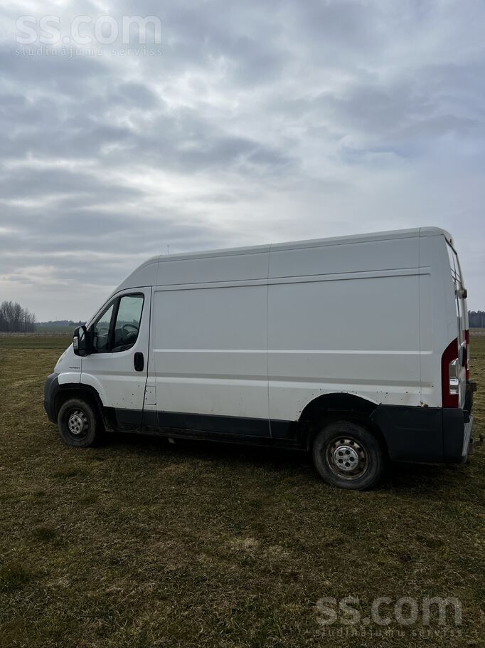 Sveiki. Pardodu peugeot boxer Ar jaunu tehnisko apskati.