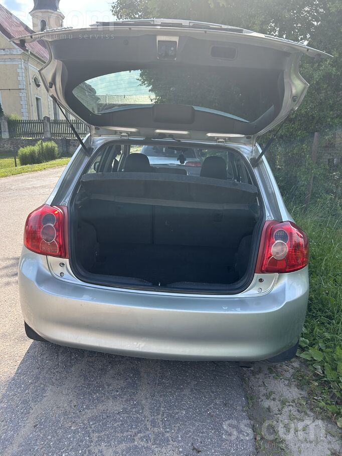 Продам тойота аурис 2007 год 2.2 мотор хороший состояние техосмотр до 08.202