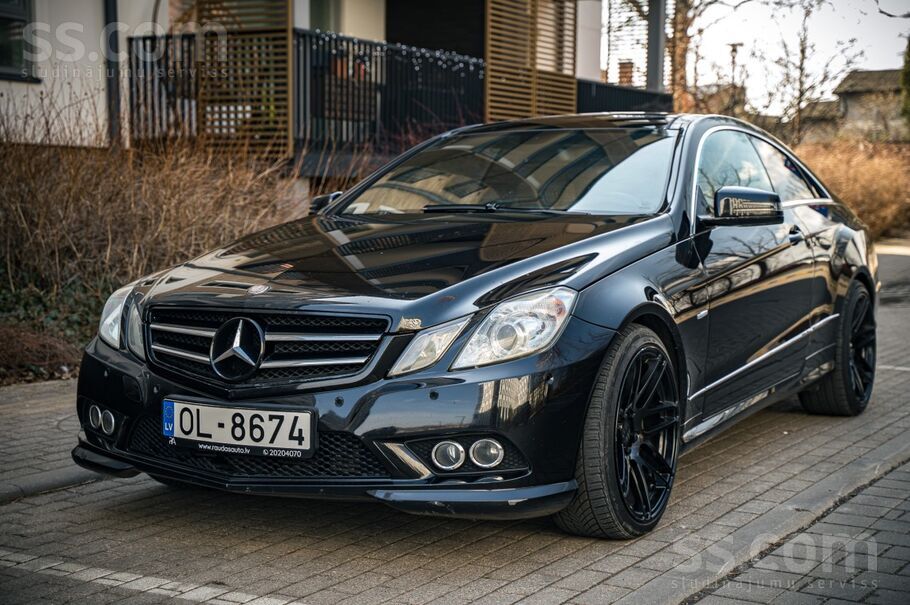 Pārdod Mercedes Benz E350 3.0 dīzelis, 170 kw, Coupe, Amg pakotne, automātis