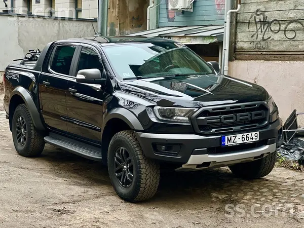 Ford Pārdod Ford Raptor labā stāvoklī. Garantija līdz 0