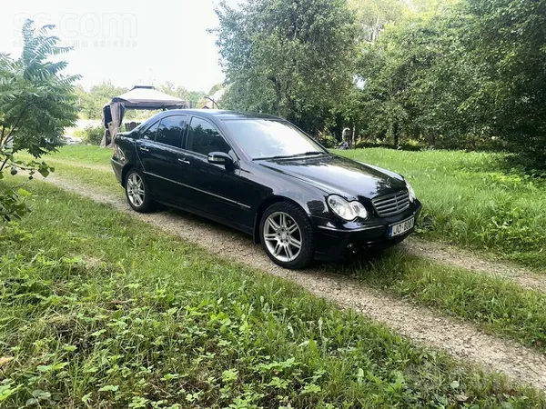 Mercedes Продаю в связи с покупкой нового авто.