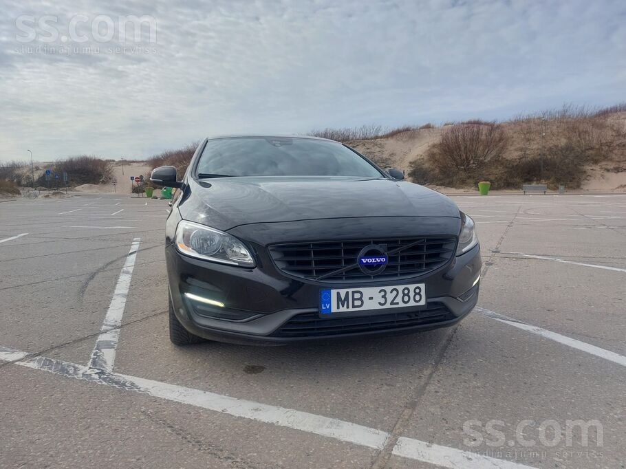 Volvo Volvo V60 – uzticams, ekonomisks un komfortabls au