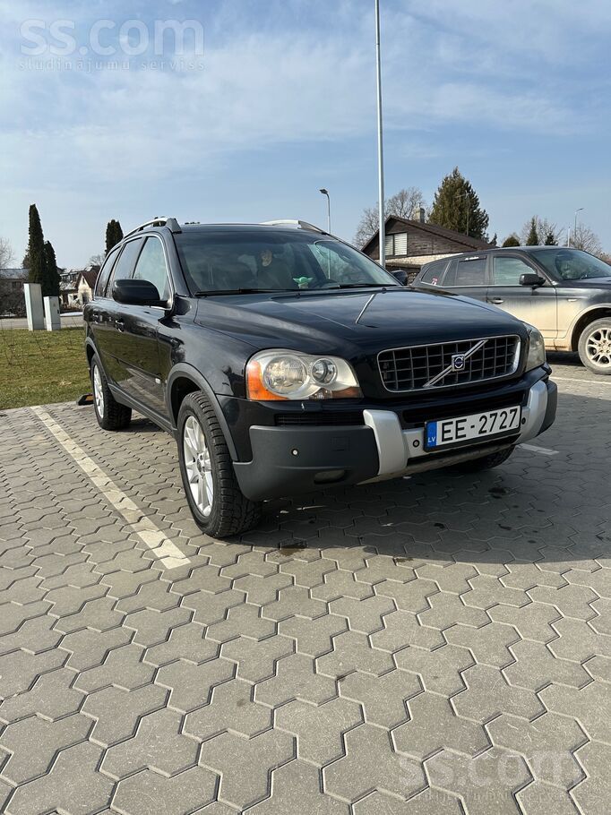 Volvo Nestgeidzīgi tiek pārdots kopts auto. Pārdod īpašn