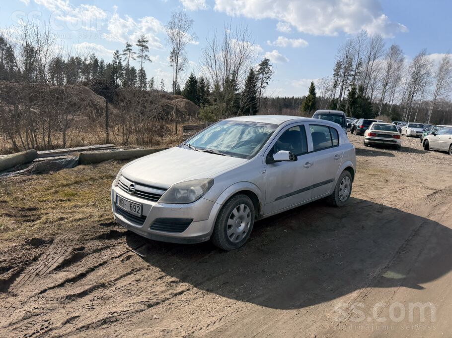 Opel Astra 1.6b, super ekonomisks, tīrs, nesaplēsts salons. TA līdz 19.05.20