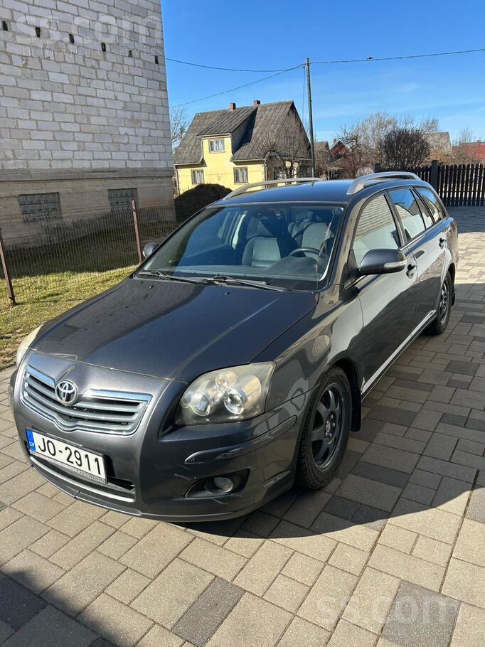 Tiek tirgots uzticams Toyota avensis. Auto labā tehniskā stāvoklī. Sīkāks sa
