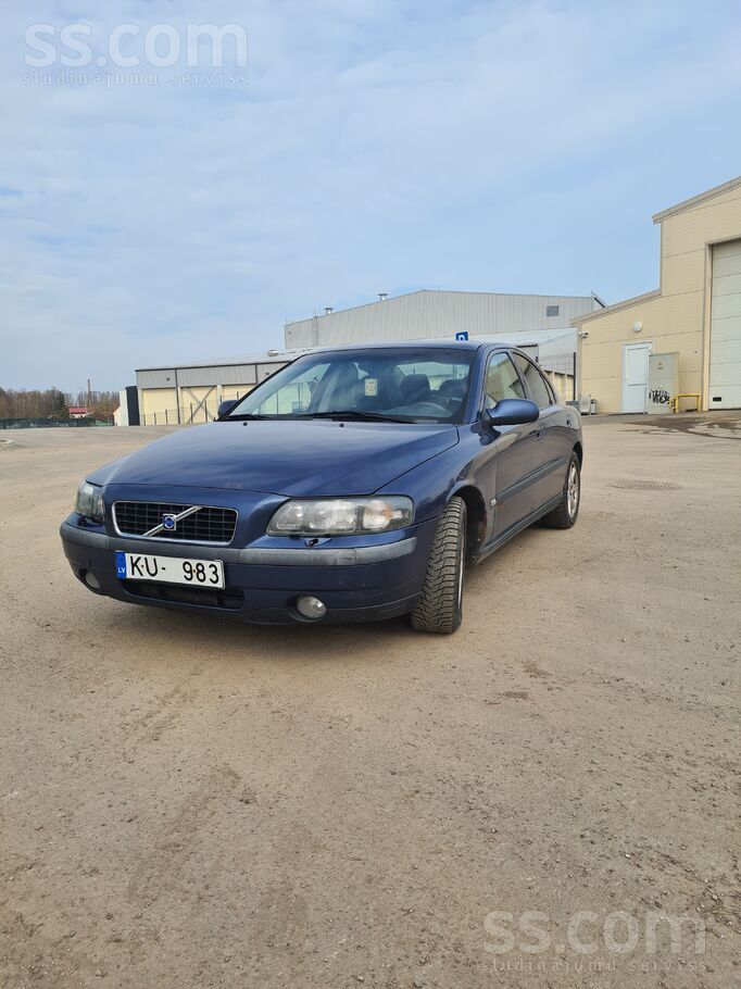 Pardodas volvo ar tiko izietu tehnisko apskati. nonaksatu nodokli. vizuali d