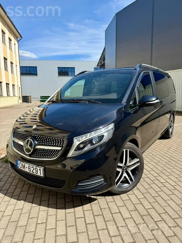 Mercedes Cena: 19 200 Eur + Pvn