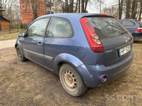 Ford Uz pārdošanu nonāk maziņš uzticams auto ar mazu de