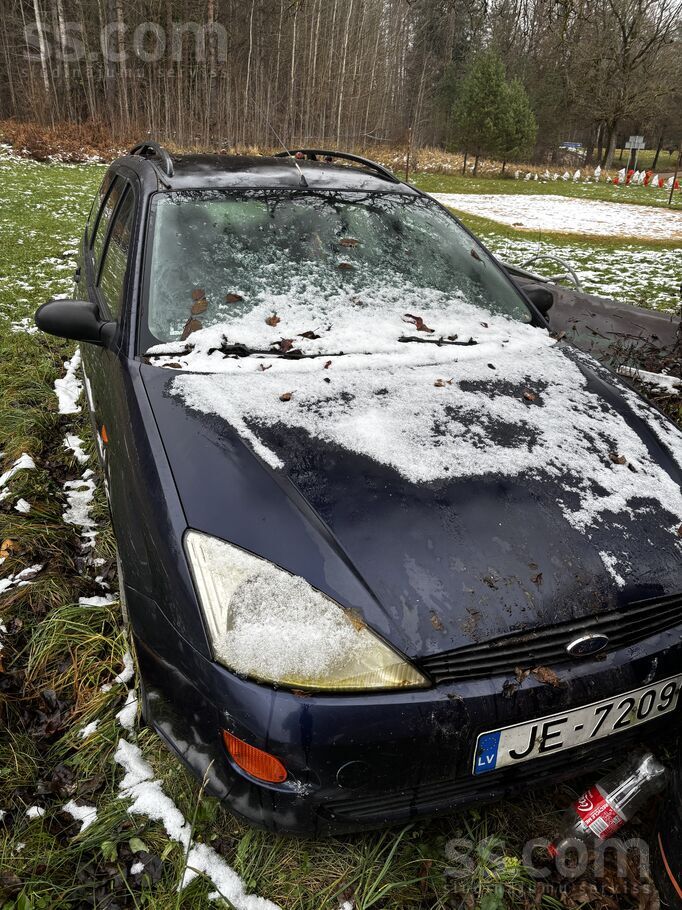 Pārdodu ford focus 1.8 benzīns. Viss mašīnā ir kā jābūt. Ejoša, bet protams