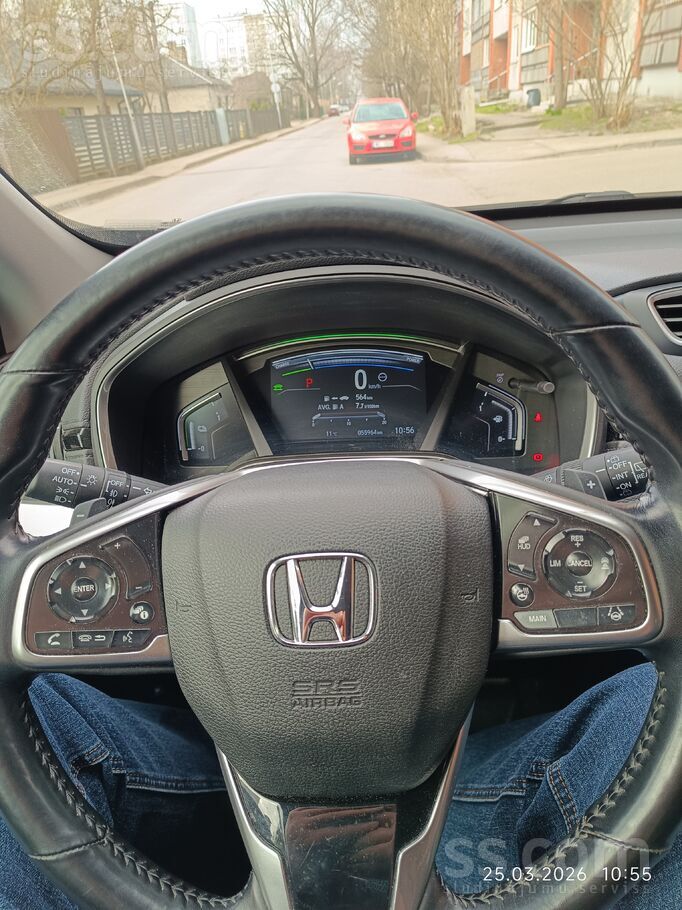 Автомашина покупалась у дилера в Латвии и обслуживалась у дилера Absolute au