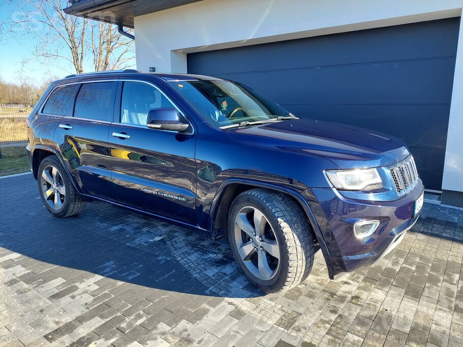 Pārdodu Jeep Grand Cherokee 3.0D 184kW , Facelift, Overland komplektācija. L