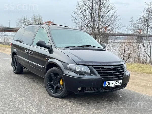 Chrysler Pārdod Chrysler Grand Voyager Limited maksimāla ko