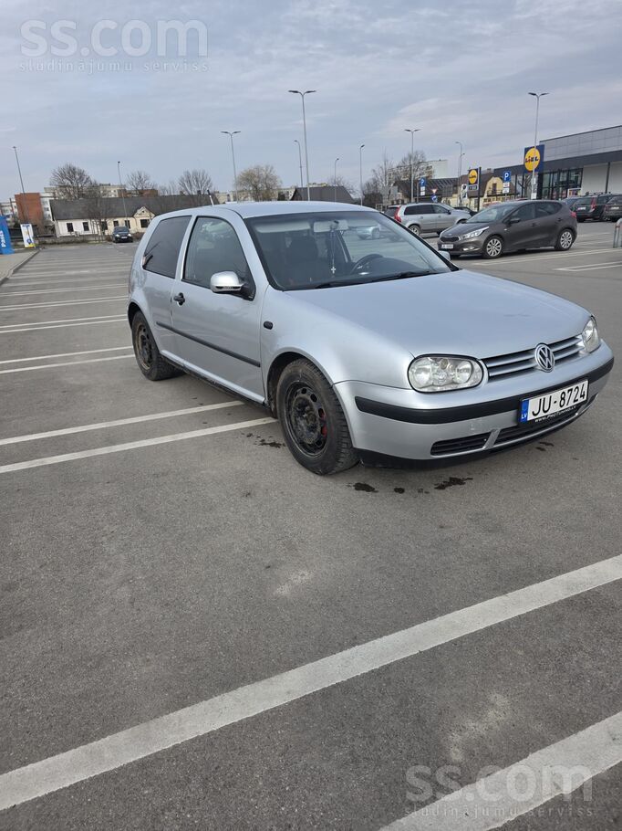 Ir nomaints grm komplekta ziemas riepas ar diskiem jauns akumulators tehosmo