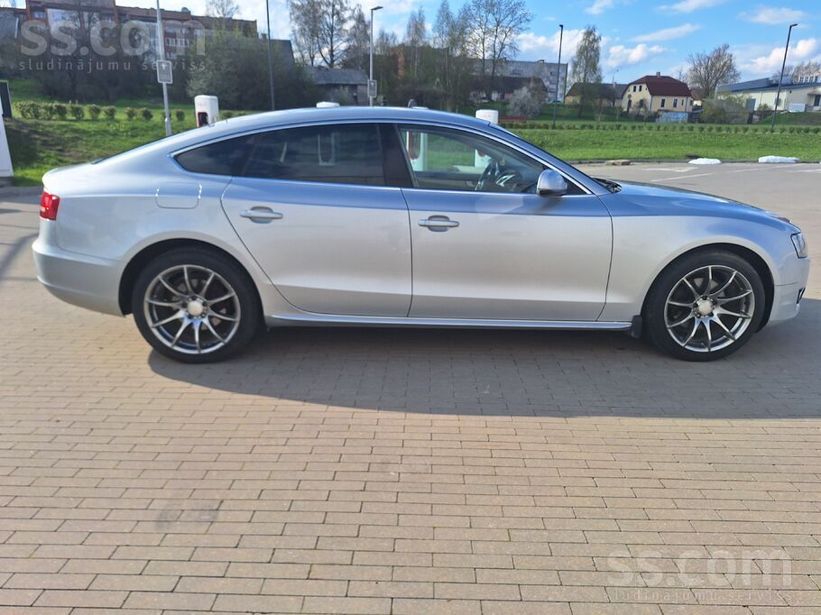 Audi Pārdodu Sportback Audi A5 2.0 Tdi Quattro 170zs. A