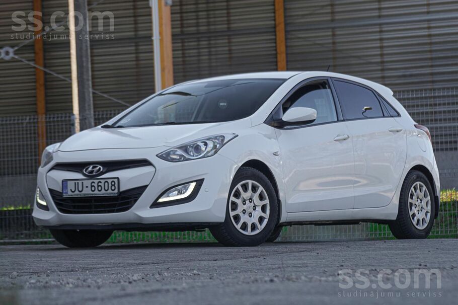 Dīzelis, mehānika, Latvijā pirkta, Orig. nobraukums, led dienas gaismas, sta