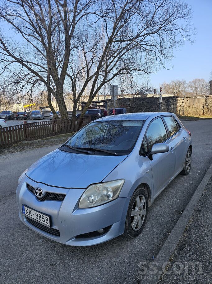 Vizuāli defekti , tehniskā kartībā. 
Jaunas riepas , jauns akumolators. 
p