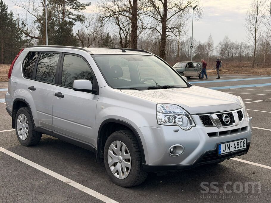 4x4 cena ar pvn 2.0 dīzelis 110kw
bez rūsas
uzpasēts apvidus auto
ir āķis