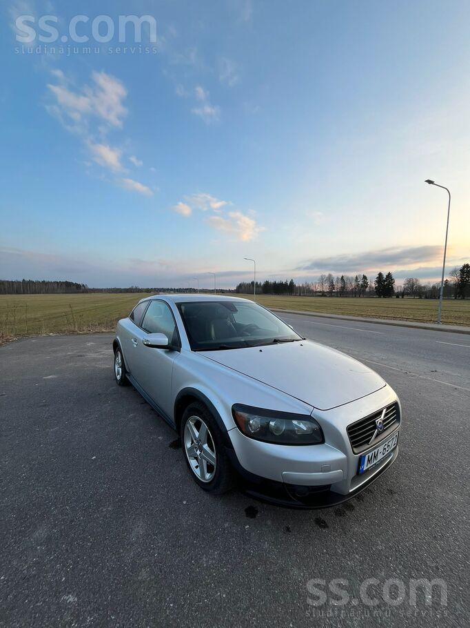 Volvo C30 2008g 100kw 2.0D
Svaiga tehniskā apskate
Manuāls
Nesen mainīt