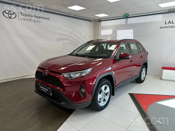 Toyota Mazlietots auto, pieejams uzreiz. Toyota Rav4 Suv