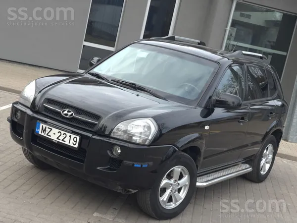 Pārdodu Hyundai Tucson 2.0 d. Laba komplektācija, labs auto. Laba gan vizuāl
