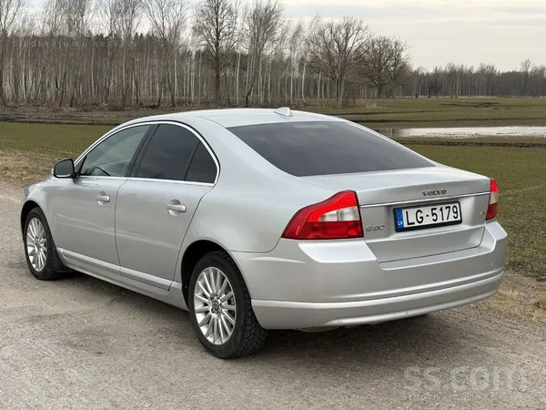Volvo Volvo S80 (D2), 136 KW 185Hp, 2.4L, D5
