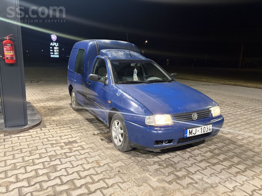 Volkswagen Tirgojas papēdis. Virspusēja rūsa. Ir iespēja pace