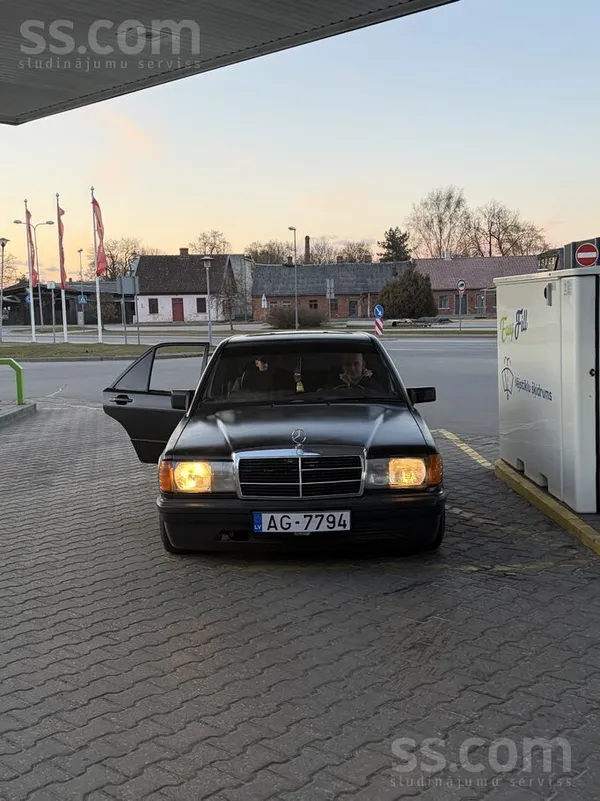 Mercedes Pardodu sev miļu autiņu kas vienmer paliks sirdi, 