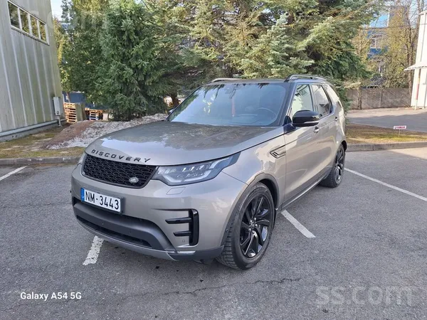Uzņēmums pārdod Land Rover Discovery 3.0L Sd6 Hse Luxury Jaudīgs un komforta