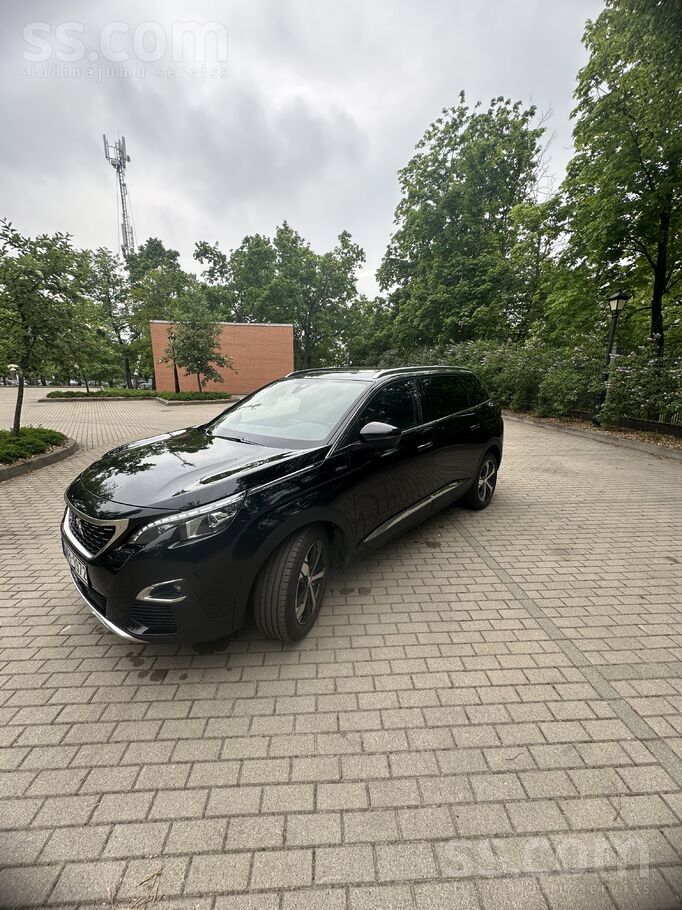 Продаю Peugeot 5008 GT Line 1.6 бензин (180 л. с. ), 2019 год
Максимальная