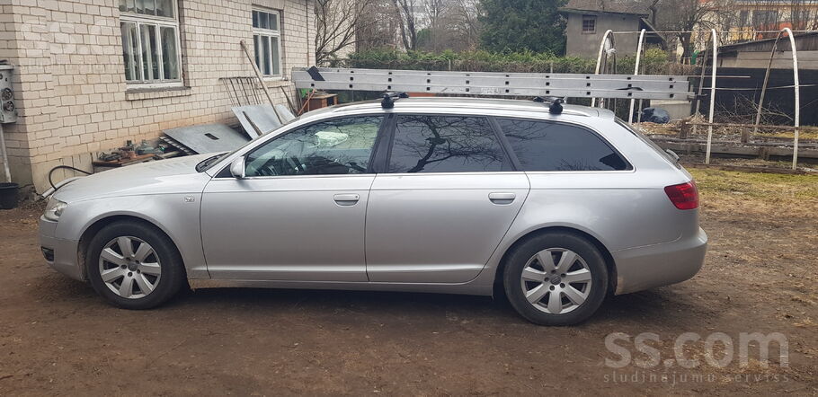 Ceļa nodoklis samaksāts par visu šo gadu. Auto bez problēmām, sēdies un brau