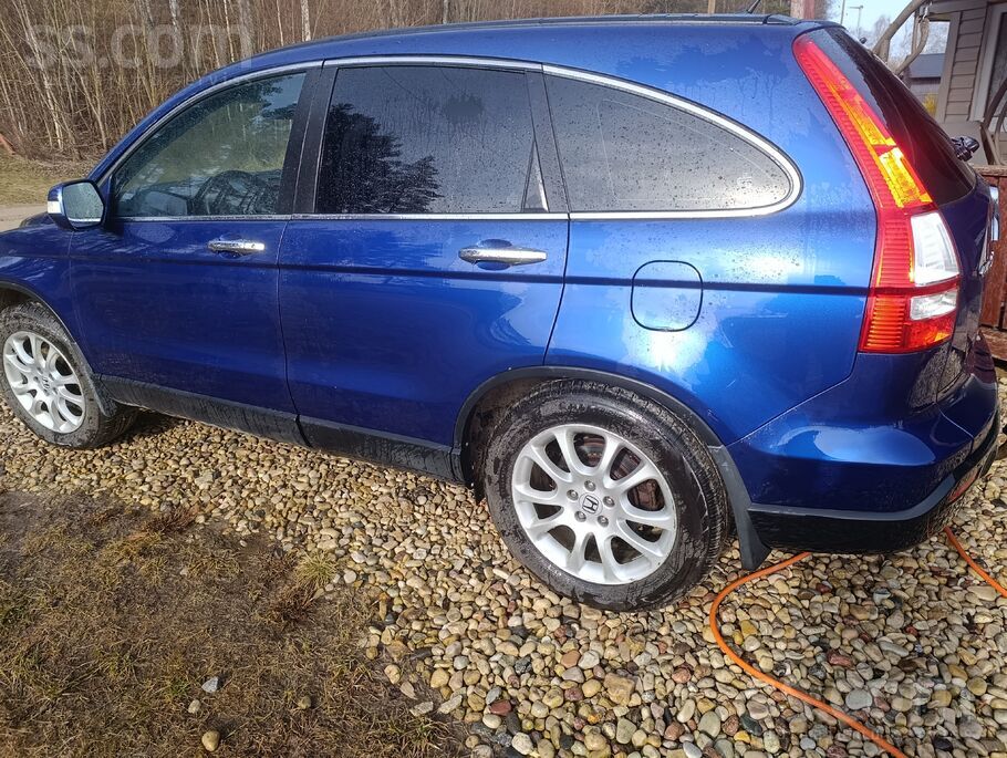 Kopts, laicīgi remontets auto. Ieguldījumus neprasa. Uzstadīta moderna gāzes