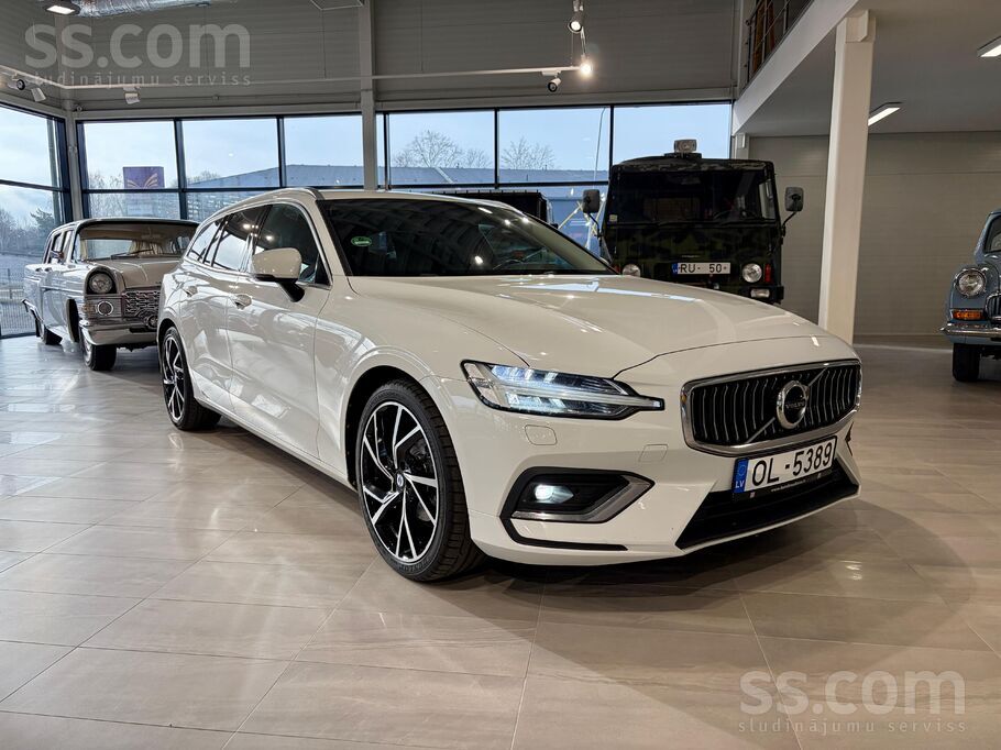 Volvo Volvo V60, ar divlitrīgu dīzeļdzinēju un automātis
