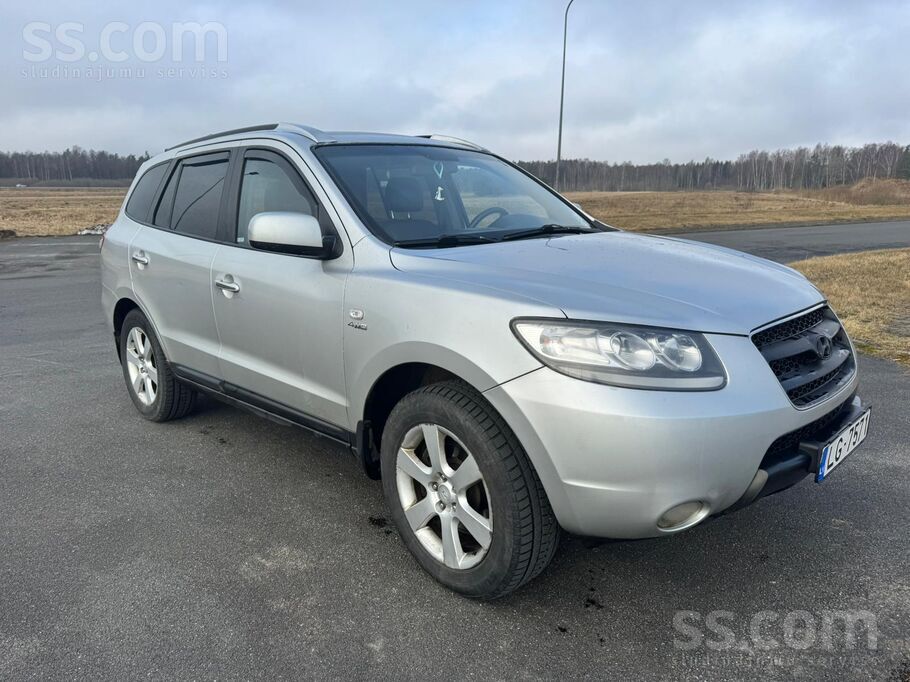 Pārdodu Hyundai Santa Fe 2006. gada ar 2.2 dīzeļmotoru. Tehniskā apskate der
