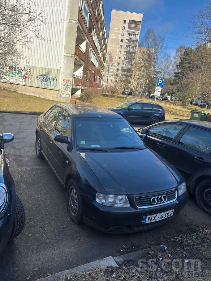 Audi Pārdod 2001. gada Audi A3 ar kārbas defektu