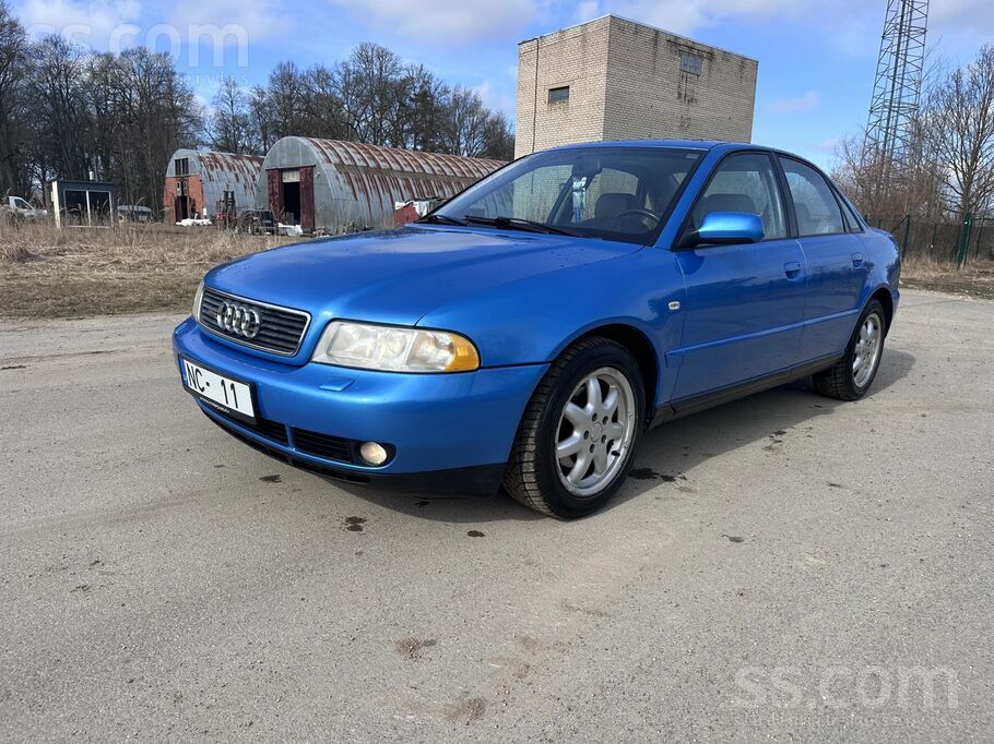 Audi A4 1.8T Quattro 1999 Oriģināls bez rūsas ar mazu n