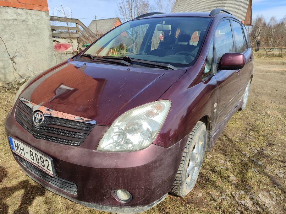 Pārdodu auto pēc nelielas sadursmes. tehniski viss ir ok, vizualais redzams