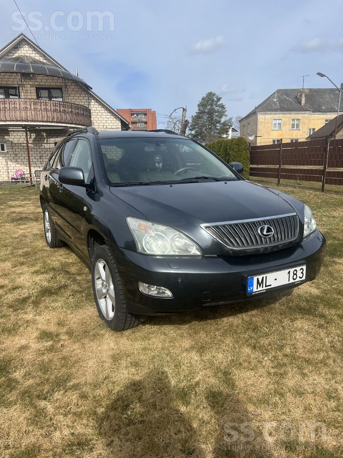 Pārdodu Rx300. Reģistrācija ir pārtraukta. Sīkāka informācija pa tel.