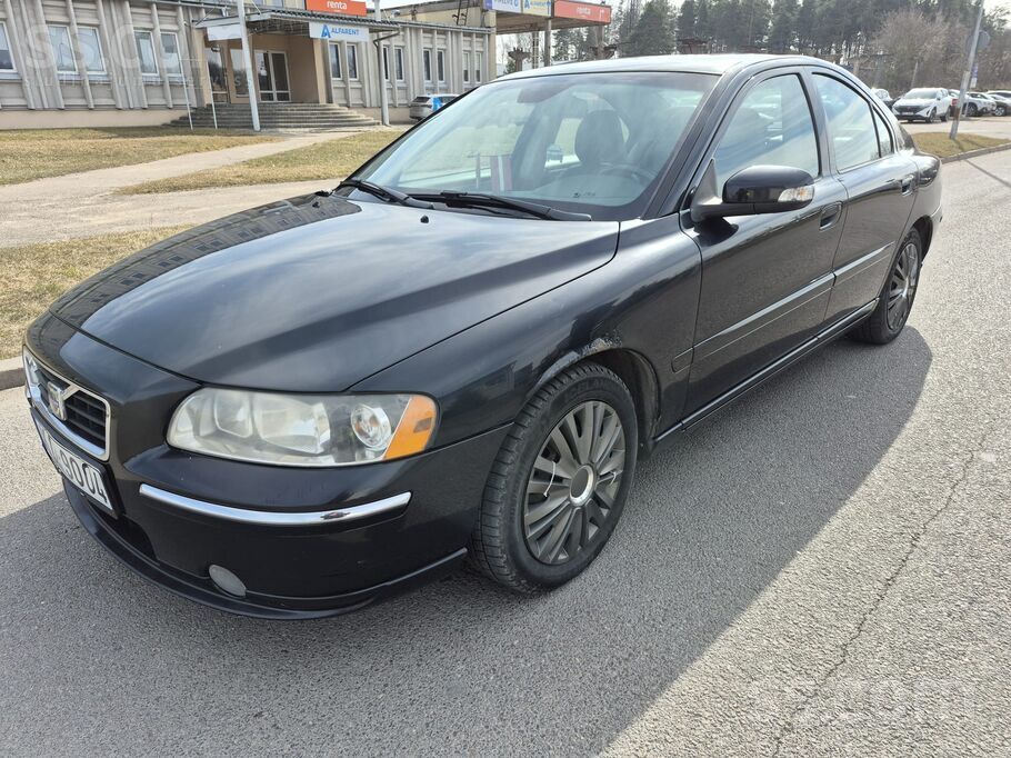 Volvo Pārdodu Volvo s60