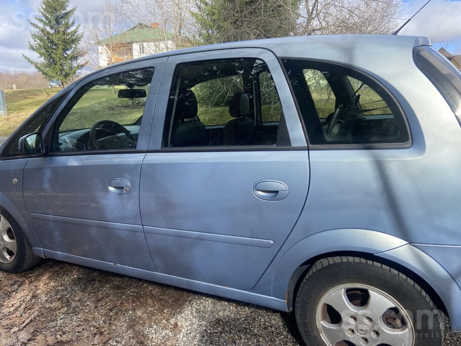 Pārdodu, jo maz pielietoju, pēdejos 4 gadus ļoti maz braukts. Rūsa protams i