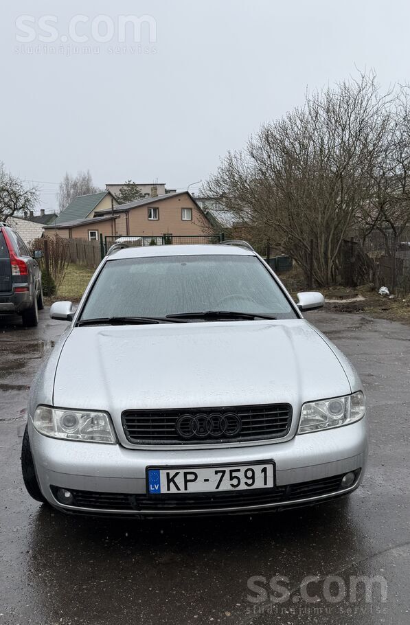 Audi Pārdodu Audi A4, 2000. gada izlaidums. 