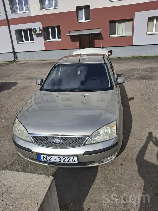 Ford Продам свой экономичный, ухоженный Ford Mondeo 200