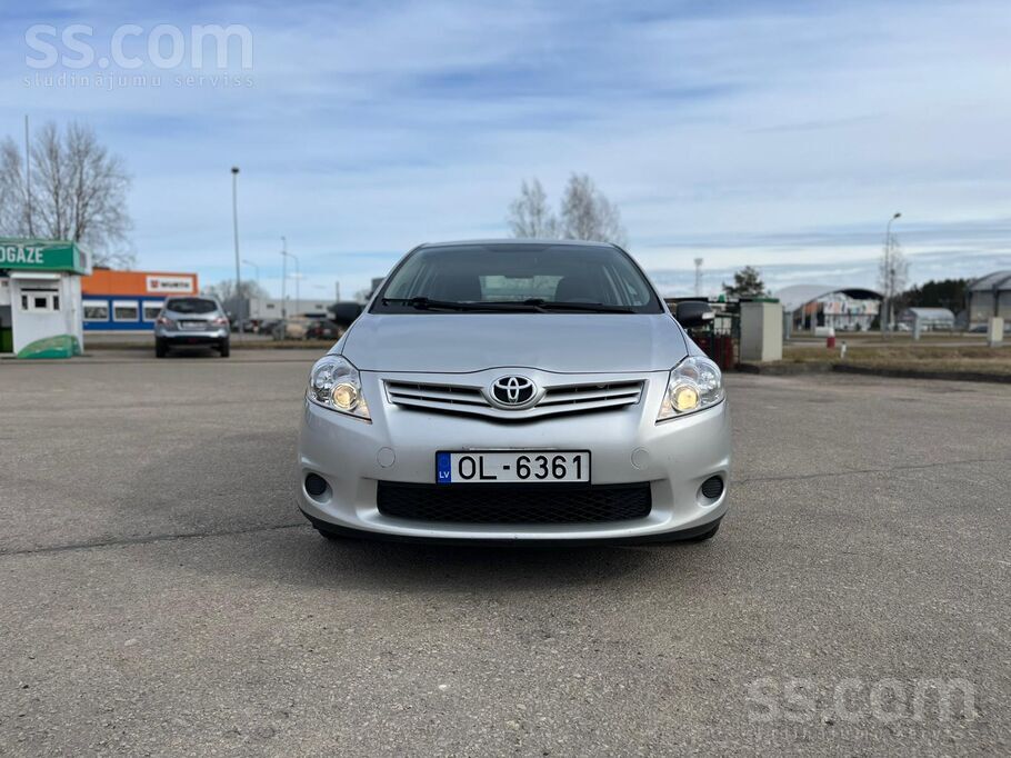 Toyota Auris 2012, 1.6 benzīns/gāze.
Tehniskā apskate līdz 11.03.2027.
Uz