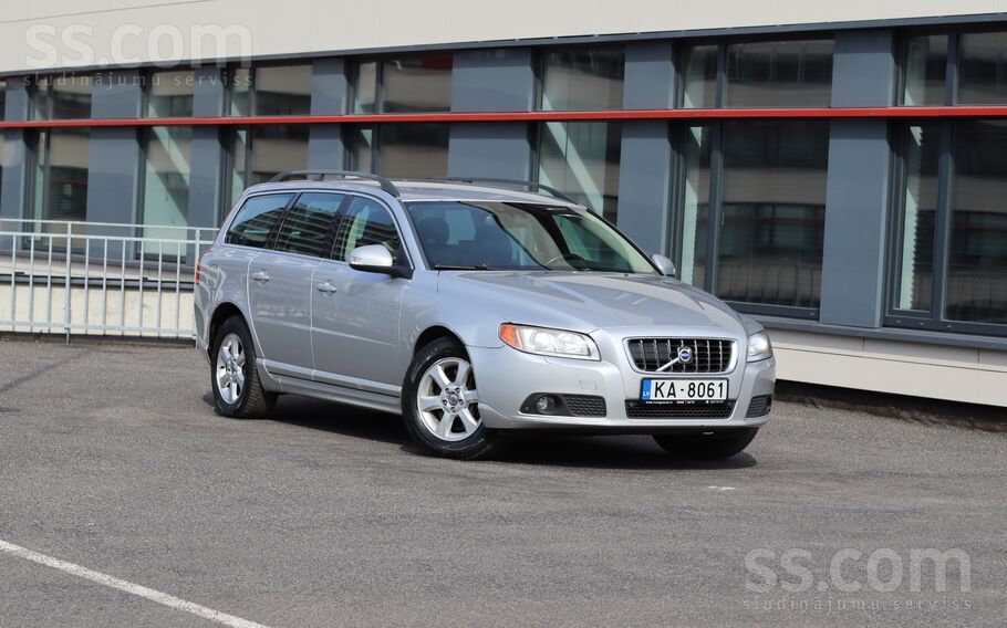 Volvo V70, 2.4 dīzelis, manuāls, bagātīgu komplektāciju.
Kondicionieris